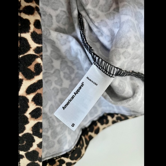 American Apparel SMALL Crop Leopard Long Sleeve Shirt - Picture 2 of 2